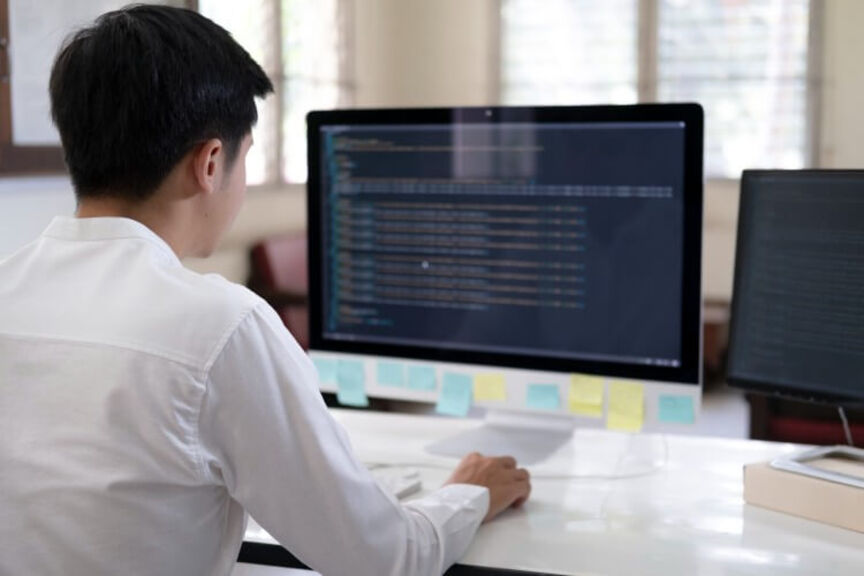 health-data-manager-computer